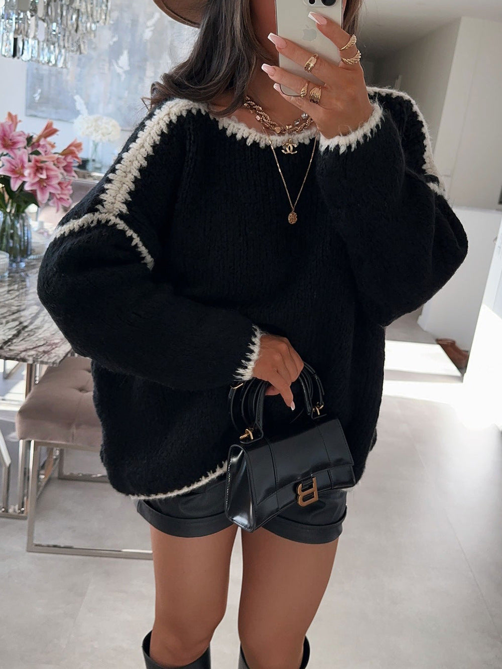 Cozy Oversized Knit Sweater – Soft, Contrast-Trim Pullover for Effortless Style