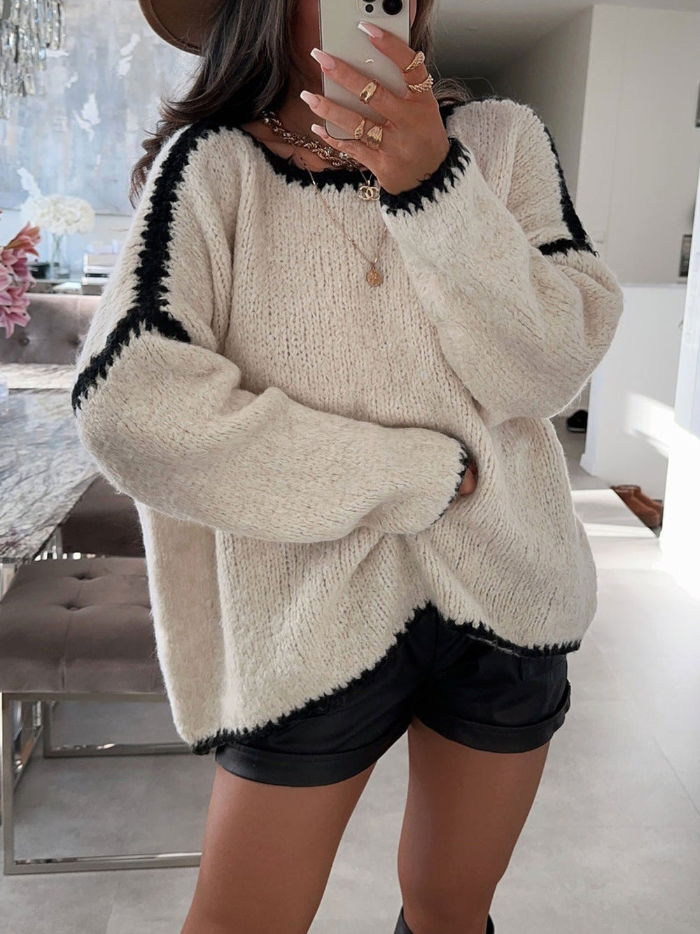 Cozy Oversized Knit Sweater – Soft, Contrast-Trim Pullover for Effortless Style